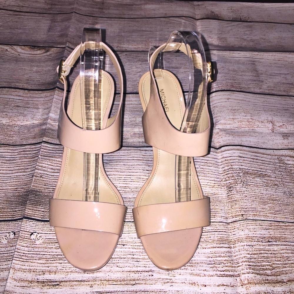MICHAEL Michael Kors Claudia Nude Heels Size 8